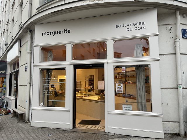 ナントの人気パン屋 Marguerite Boulangerie du coin の外観