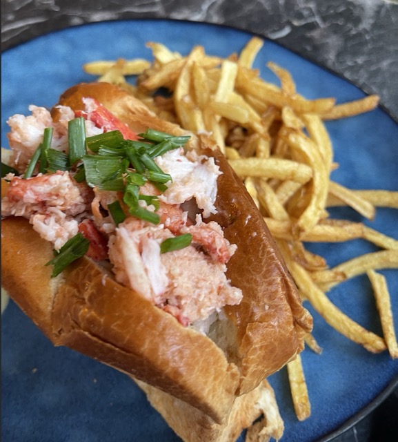 Le Homard Fries のロブスターロール du moment