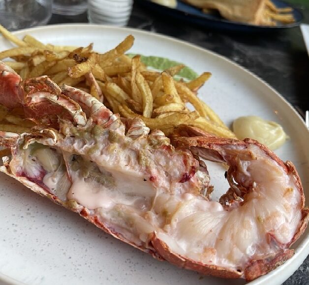 Le Homard Fries ロブスターグリルと自家製フリット