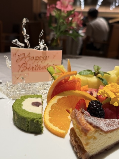 熱海パールスターホテル 誕生日 バースデーデザートプレート サプライズ